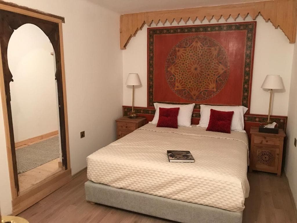 Riad Dar Al Miraaj, Séjour Authentique à Rabat 