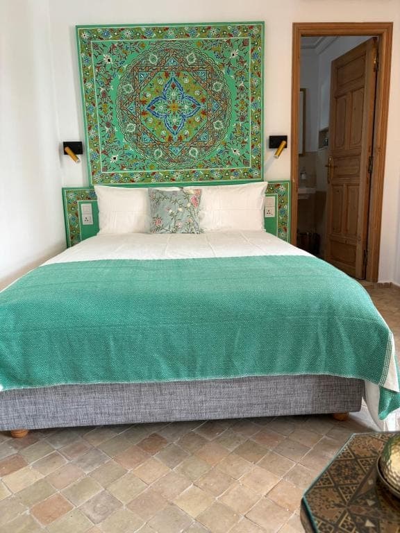 Riad Dar Al Miraaj, Séjour Authentique à Rabat 