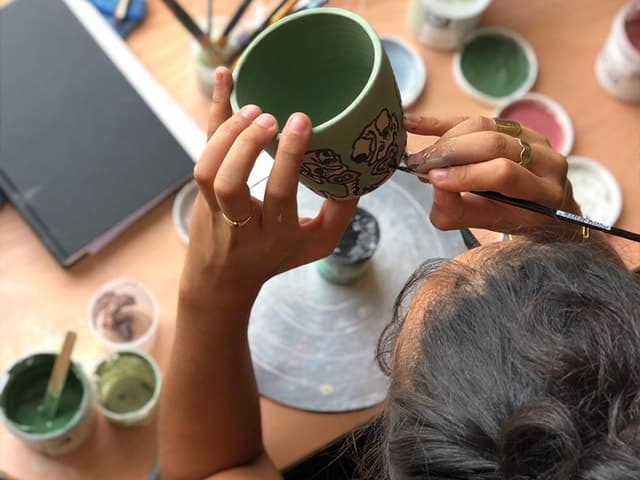 Atelier peinture sur objet - Créativité et artisanat à Rabat 3